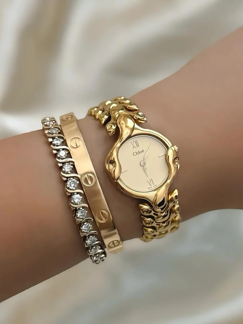 AUTHENTIC VERY RARE VINTAGE CHLOE ART NOVEAU WATCH